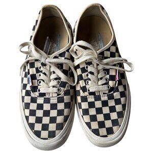 Men's Vans Classic Checkered Skateboard Pro Sneakers Black & White Size 8.5